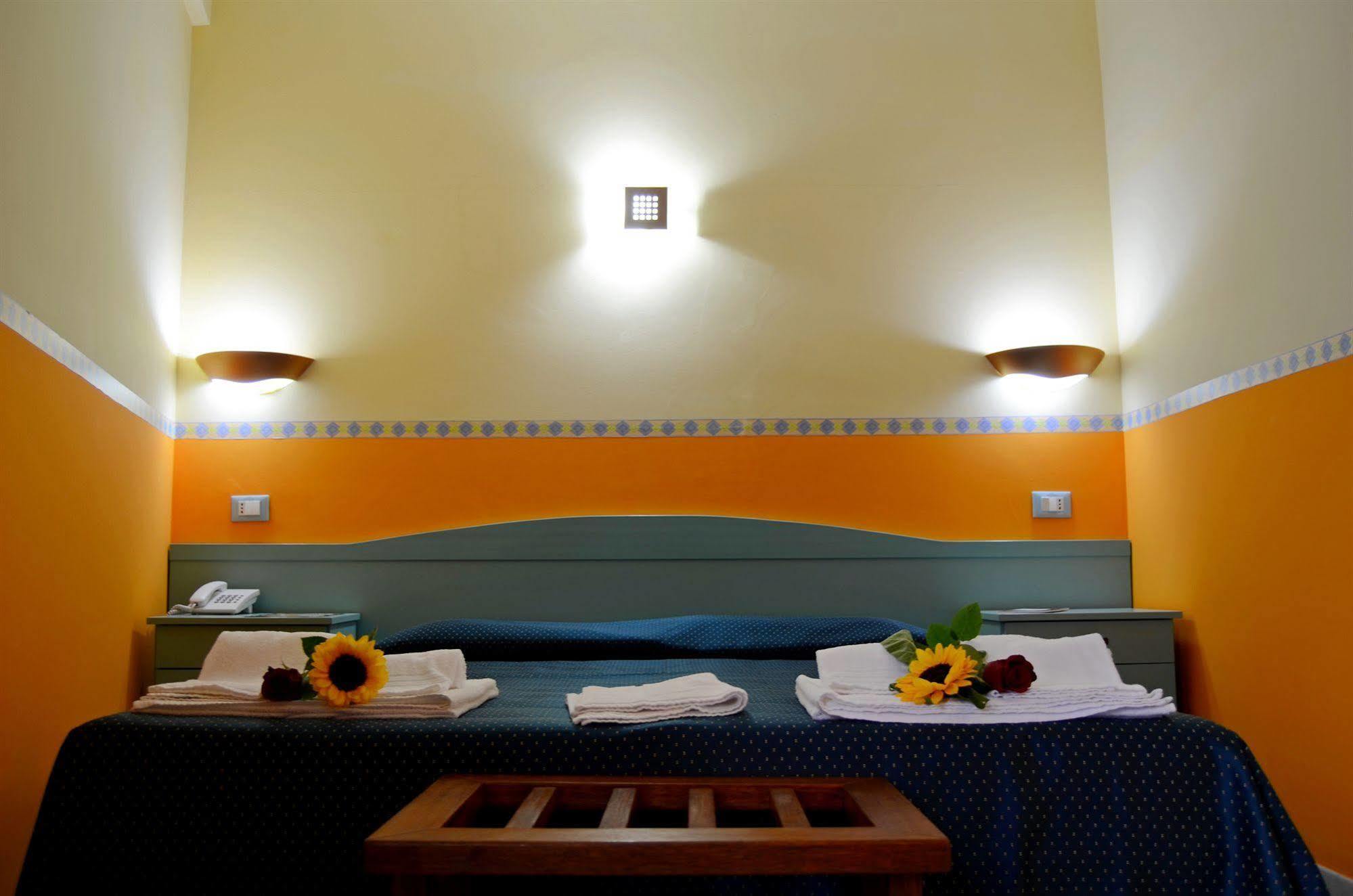 Hotel Costa Antiga Castelsardo Extérieur photo